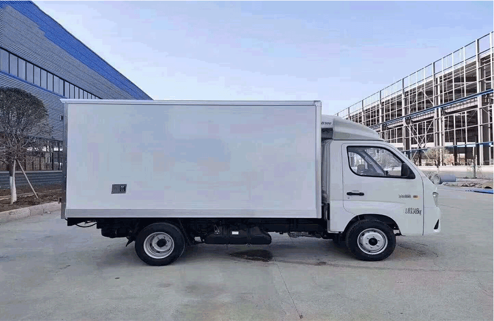 國(guó)六福田祥菱M1冷藏車(chē)